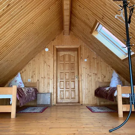 Casa de hóspedes дідів рай Volovets